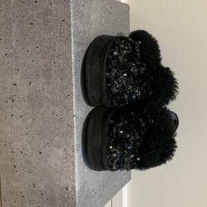 Uggs funkette chunky sequin girls slipper with strap size 13